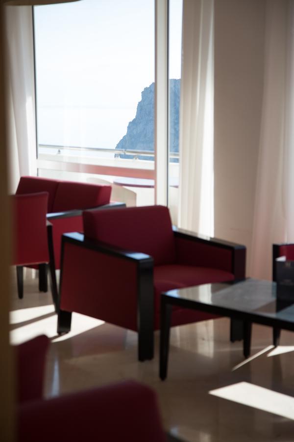 Suites Hotel Mohammed V By Accor 알호세이마 외부 사진