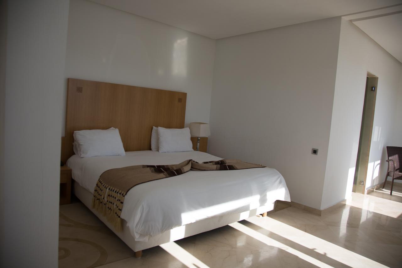 Suites Hotel Mohammed V By Accor 알호세이마 외부 사진